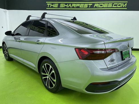 Used 2022 Volkswagen Jetta Sport image 7