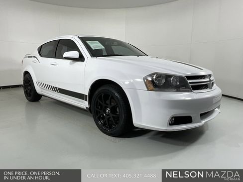 Used 2013 Dodge Avenger SXT w/ Sun/Sound Group image 1