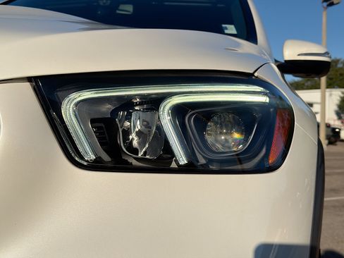 Used 2022 Mercedes-Benz GLE 350 GLE 350 w/ Premium Package image 9