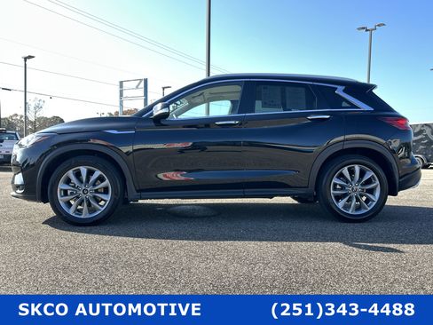 Used 2022 INFINITI QX50 Luxe image 2