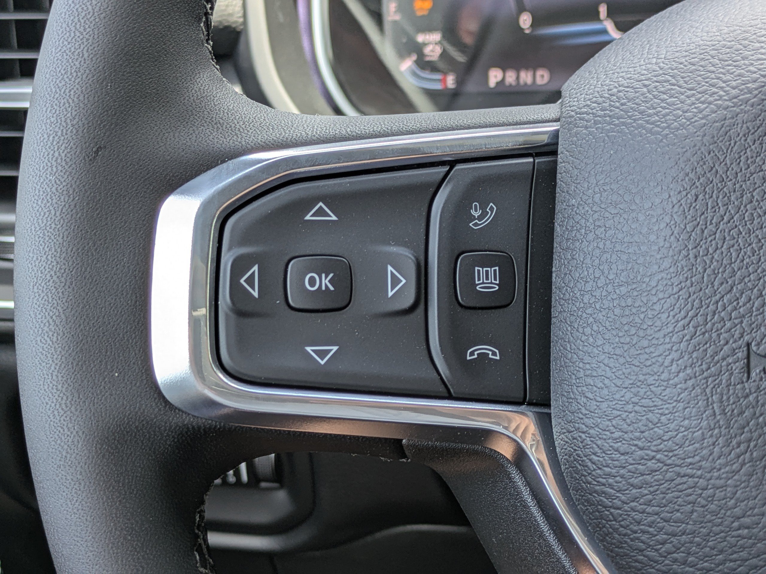 New 2026 RAM 3500 Laramie AWD/4WD image 19