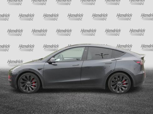 Used 2024 Tesla Model Y Performance image 6