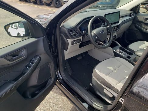 New 2026 Ford Escape Active w/ Tech Pack #1 FWD image 9