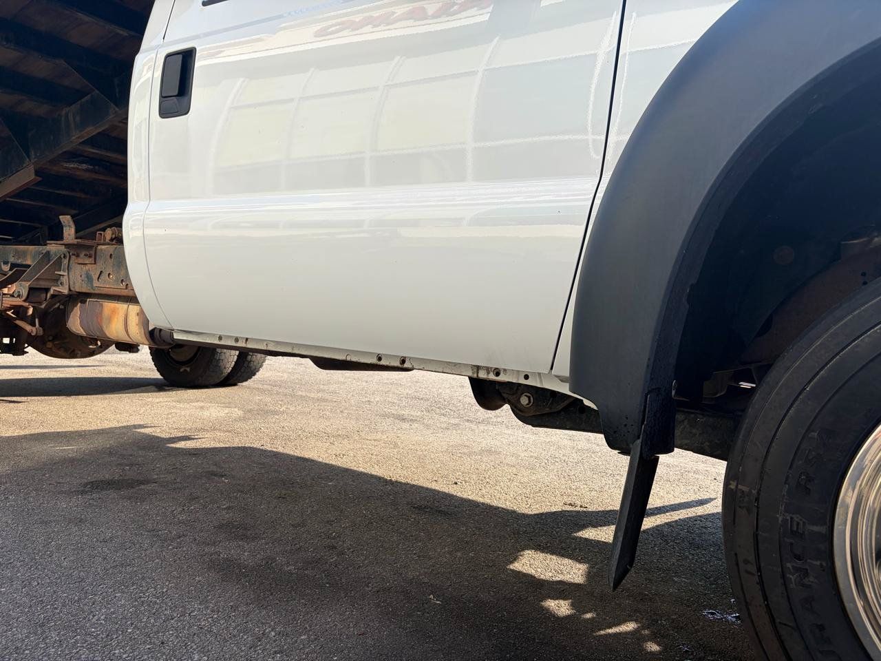 Used 2015 Ford F550 4x4 Regular Cab Super Duty image 14