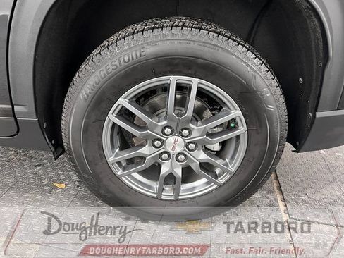 Used 2025 GMC Acadia Elevation FWD image 25