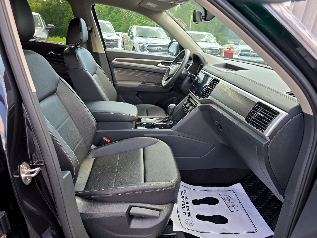 Used 2023 Volkswagen Atlas SE FWD image 12