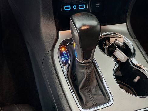 Used 2018 Jeep Grand Cherokee Limited w/ Luxury Group II AWD/4WD image 24