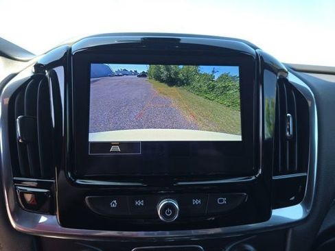 Certified 2023 Chevrolet Traverse LT FWD image 17