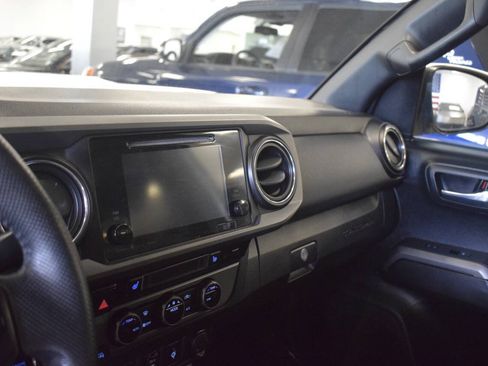 Used 2017 Toyota Tacoma TRD Pro AWD/4WD image 89