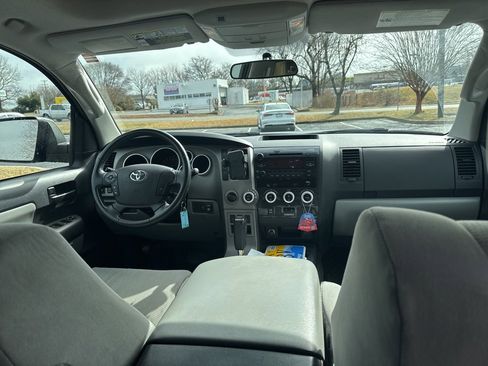 Used 2010 Toyota Sequoia SR5 image 8