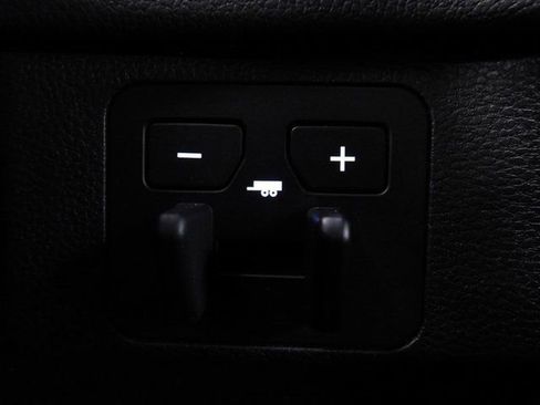 Used 2025 Toyota Tundra Limited image 31