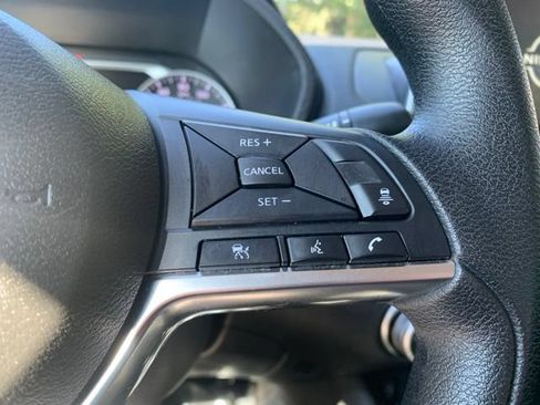 Used 2024 Nissan Sentra SV FWD image 16