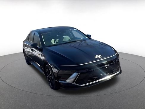 Used 2025 Hyundai Sonata SEL image 14