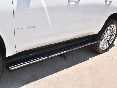 Used 2021 Chevrolet Tahoe High Country w/ Premium Package RWD image 40