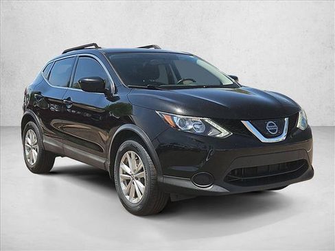 Used 2019 Nissan Rogue Sport S w/ Appearance Package FWD image 3
