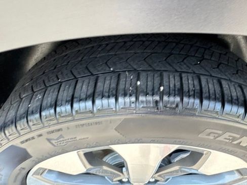 Used 2022 Kia Telluride S AWD/4WD image 11