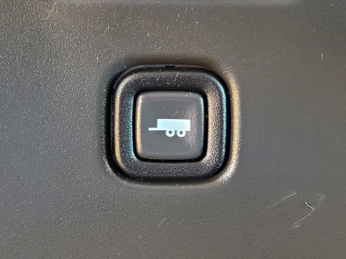 Used 2025 Chevrolet Express 2500 w/ Driver Convenience Package RWD image 12
