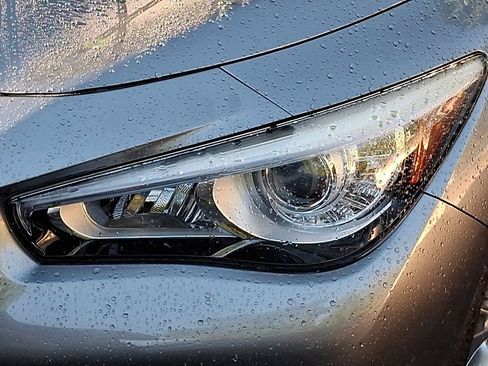 Used 2022 INFINITI Q50 Luxe w/ Cargo Package AWD/4WD image 7