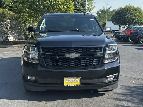 Used 2019 Chevrolet Suburban LT AWD/4WD image 2