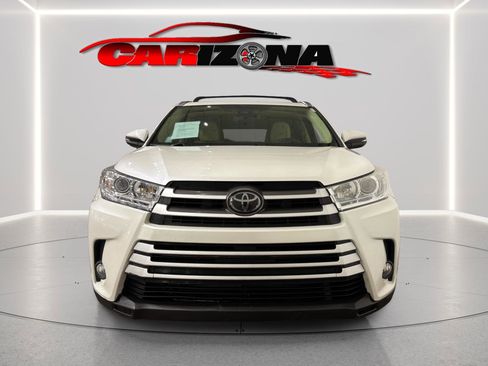 Used 2017 Toyota Highlander XLE image 13