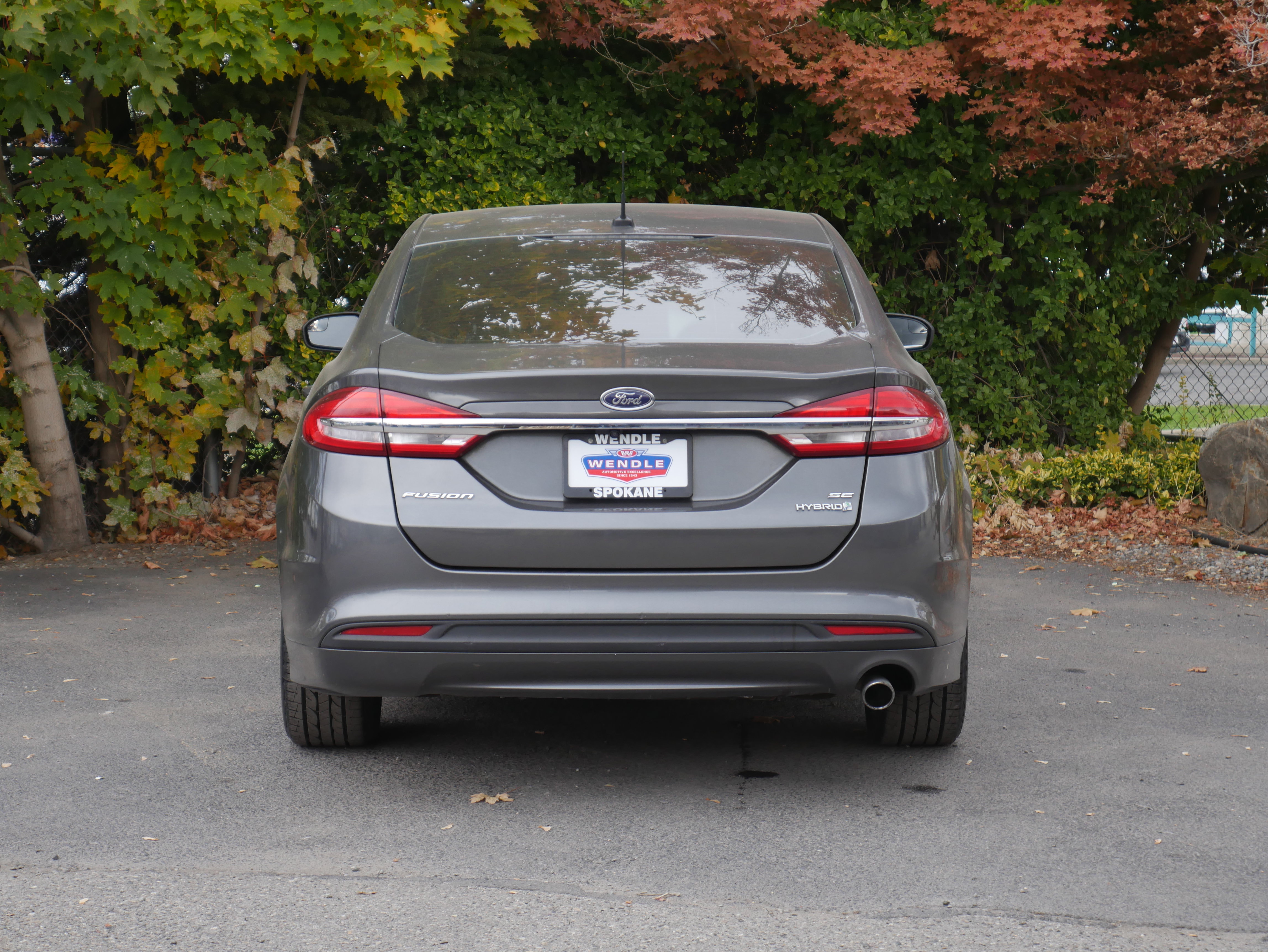 Used 2017 Ford Fusion SE FWD image 19