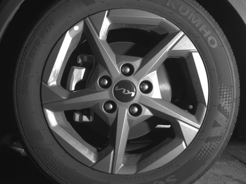 Used 2025 Kia K4 LXS image 12