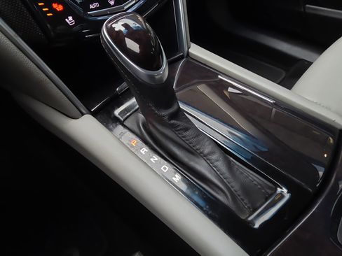 Used 2017 Cadillac XTS Luxury w/ Driver Awareness Package image 27