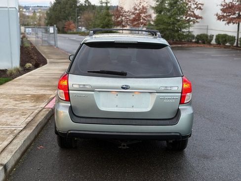Used 2009 Subaru Outback 2.5i Special Edition AWD/4WD image 5
