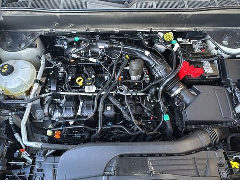 Certified 2024 Ford Maverick XLT w/ XLT Luxury Package image 26