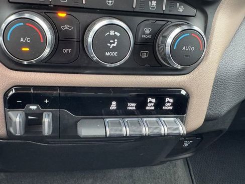 Used 2022 RAM 1500 Laramie AWD/4WD image 50
