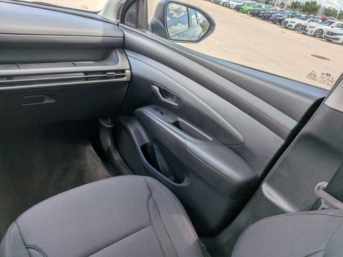 Used 2025 Hyundai Tucson SE FWD image 20