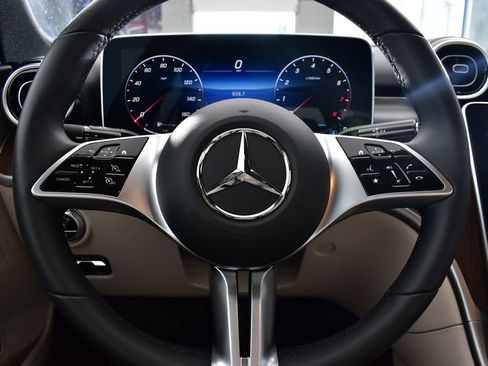 Certified 2025 Mercedes-Benz C 300 4MATIC Sedan image 15