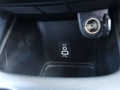Used 2018 Dodge Journey SE FWD image 26