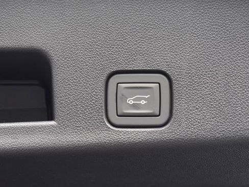 New 2026 Chevrolet Traverse LT w/ Sun and Wheel Package image 20