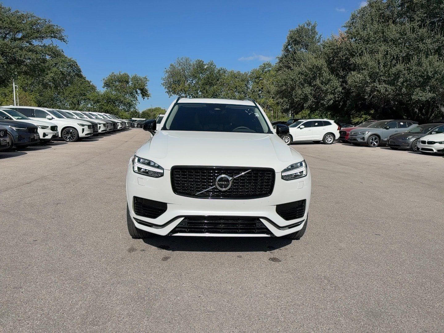 Certified 2023 Volvo XC90 T8 Plus w/ Protection Package AWD/4WD image 9