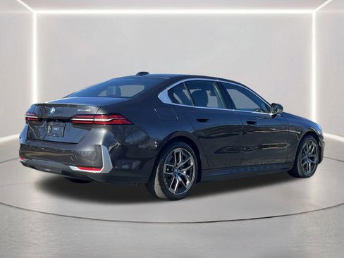 Used 2024 BMW i5 eDrive40i image 30