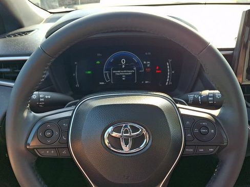 Used 2026 Toyota Corolla Cross AWD Hybrid w/ Moonroof Package image 19