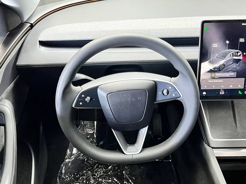 Used 2026 Tesla Model Y Long Range AWD/4WD image 23