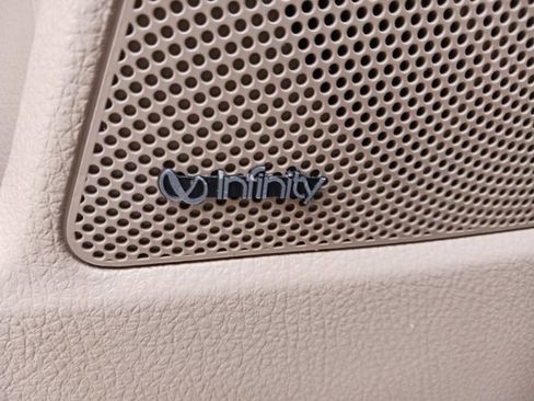 Used 2013 Kia Sorento EX w/ EX V6 Premium Pkg image 30