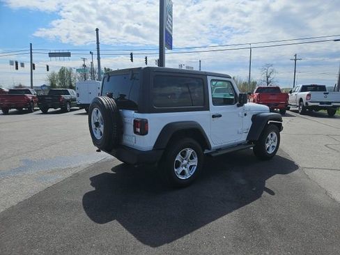 Used 2019 Jeep Wrangler Sport image 6
