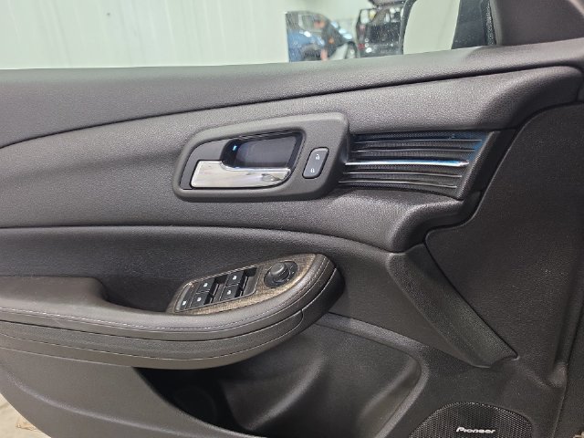 Used 2015 Chevrolet Malibu LT FWD image 15