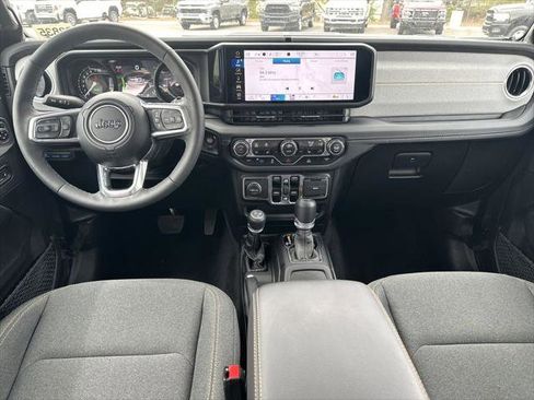 Certified 2025 Jeep Wrangler Unlimited Sahara image 10