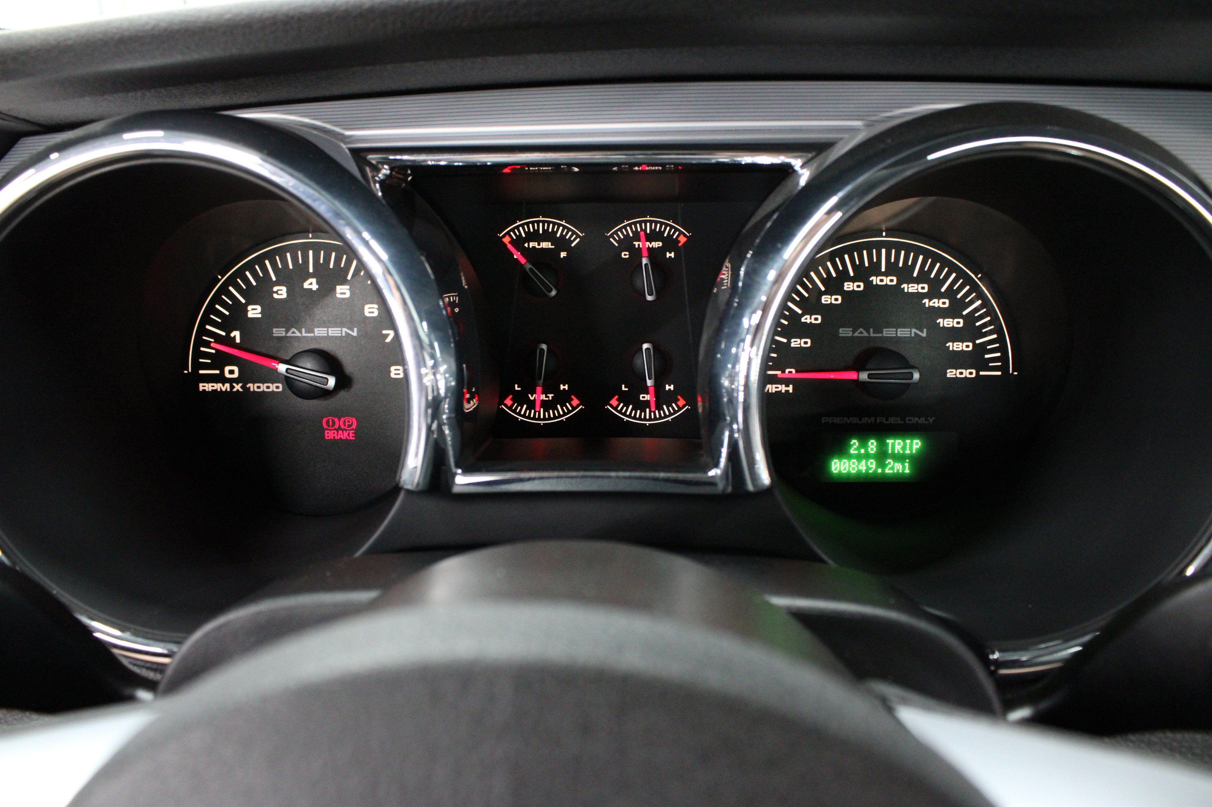 Used 2006 Ford Mustang GT RWD image 9