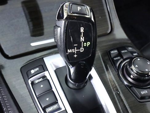 Used 2013 BMW 535i xDrive Sedan image 25