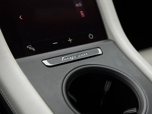 Certified 2020 Porsche Taycan Turbo AWD/4WD image 28