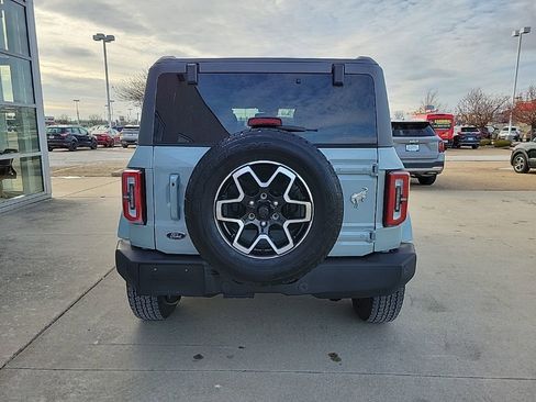 Used 2024 Ford Bronco Outer Banks image 6