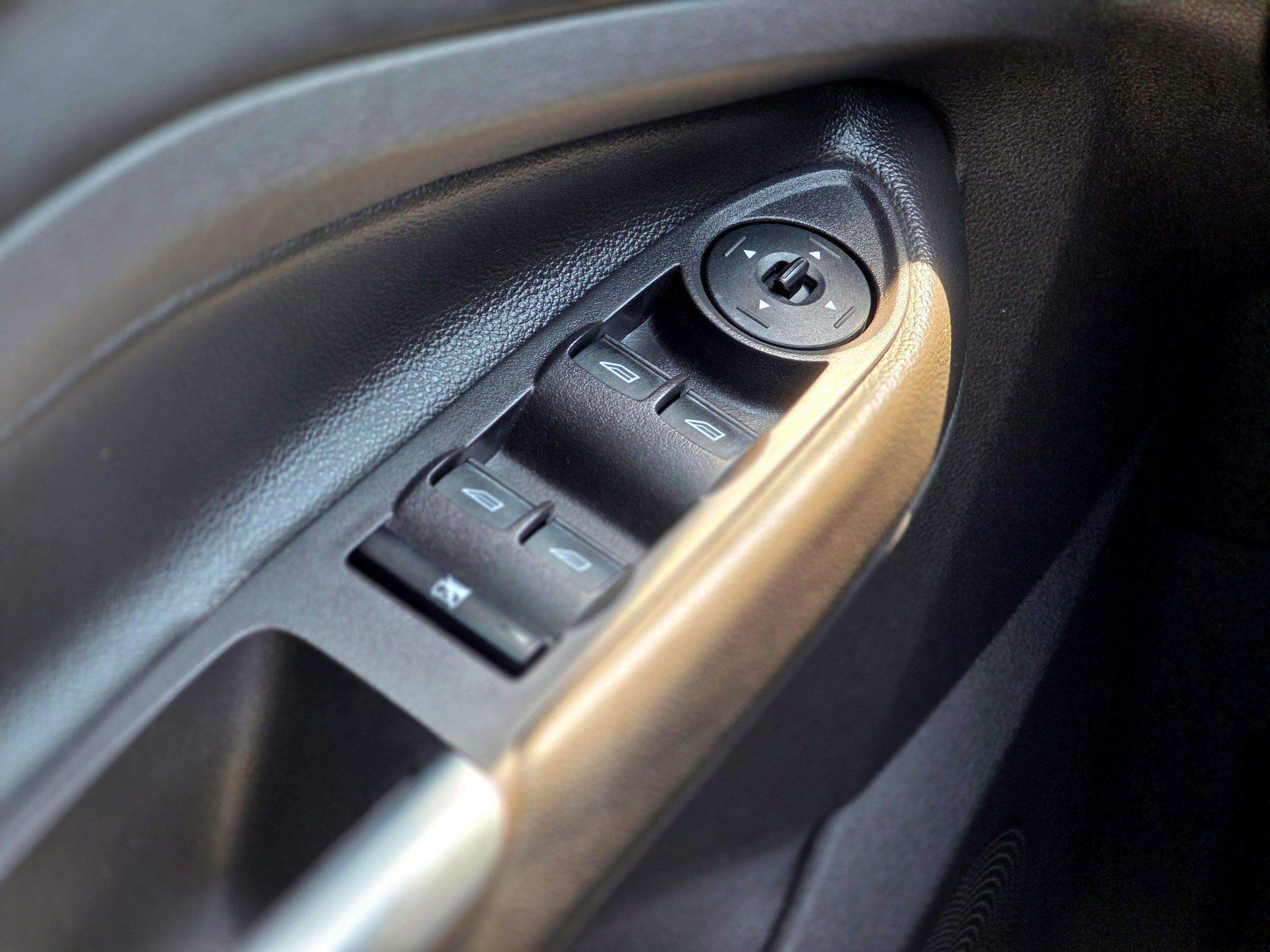 Used 2013 Ford Escape SE AWD/4WD image 22