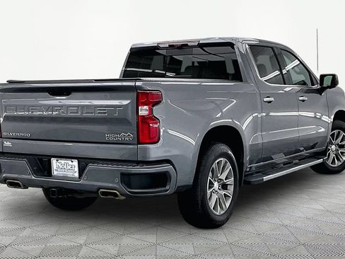 Used 2021 Chevrolet Silverado 1500 High Country w/ Technology Package AWD/4WD image 2