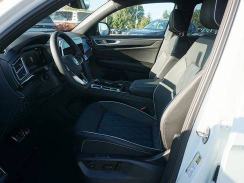 New 2026 Volkswagen Atlas Cross Sport SEL Premium R-Line image 8