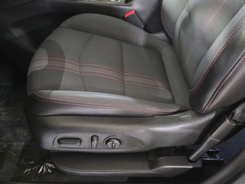 Used 2022 Chevrolet Equinox RS FWD image 23